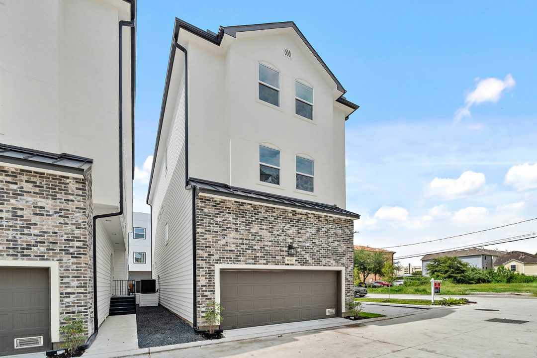 townhomebuilderforsaleheightshouston1624E1 Townhome Builder